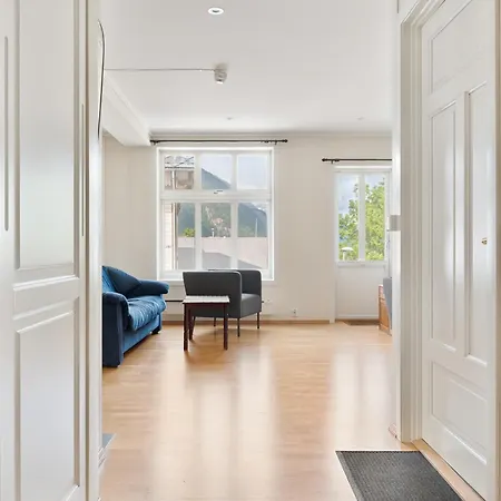 Appartement 4-bedroom With Balcony