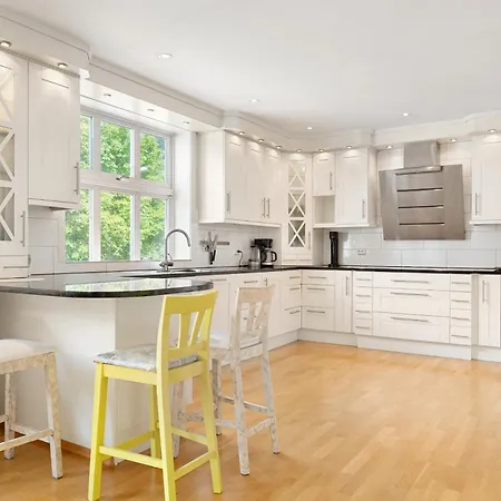 Appartement 4-bedroom With Balcony Odda