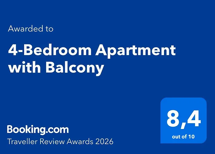 4-bedroom With Balcony Apartman
