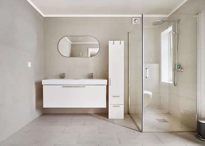 4-bedroom With Balcony * Odda